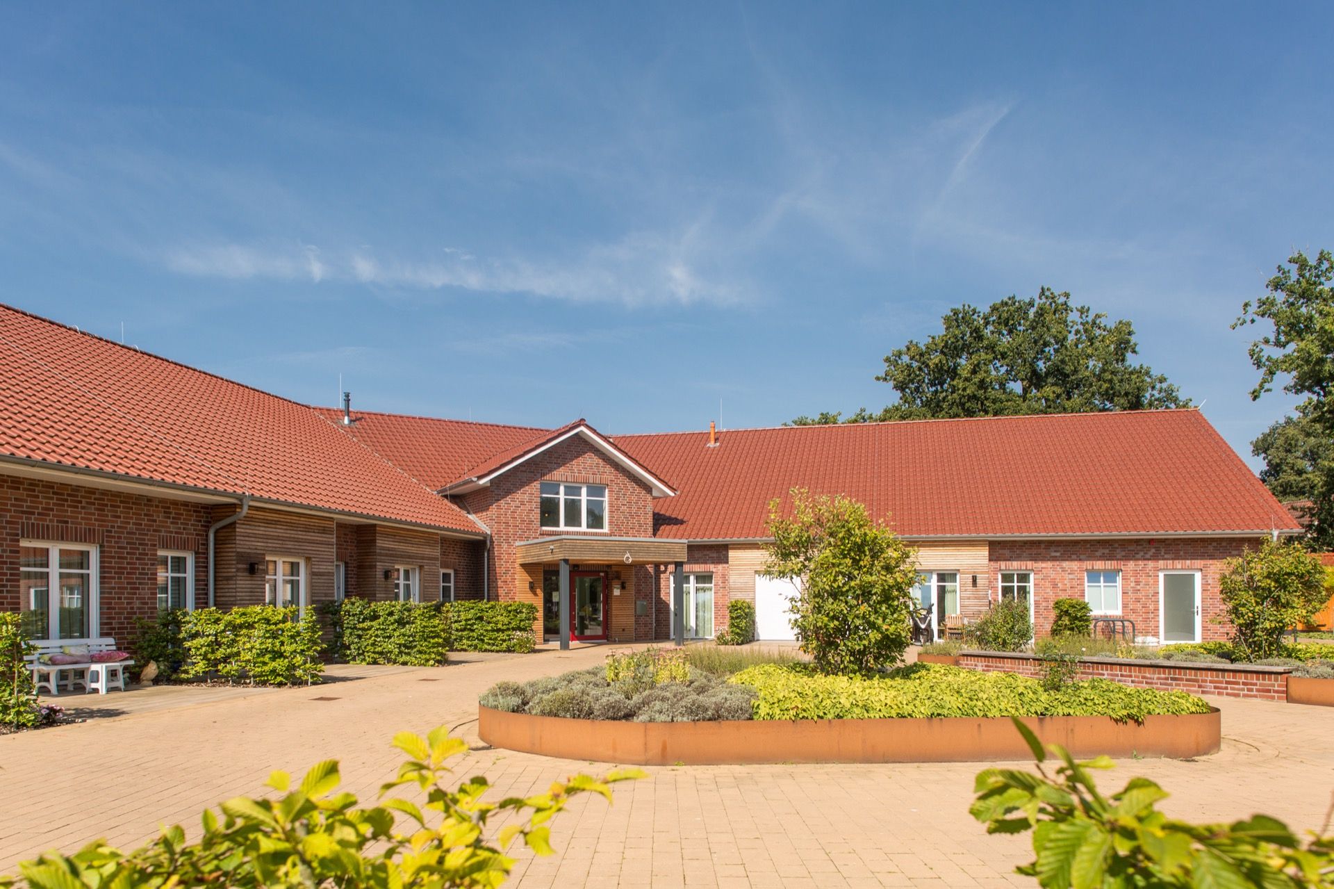 Frontansicht des Pflegehauses